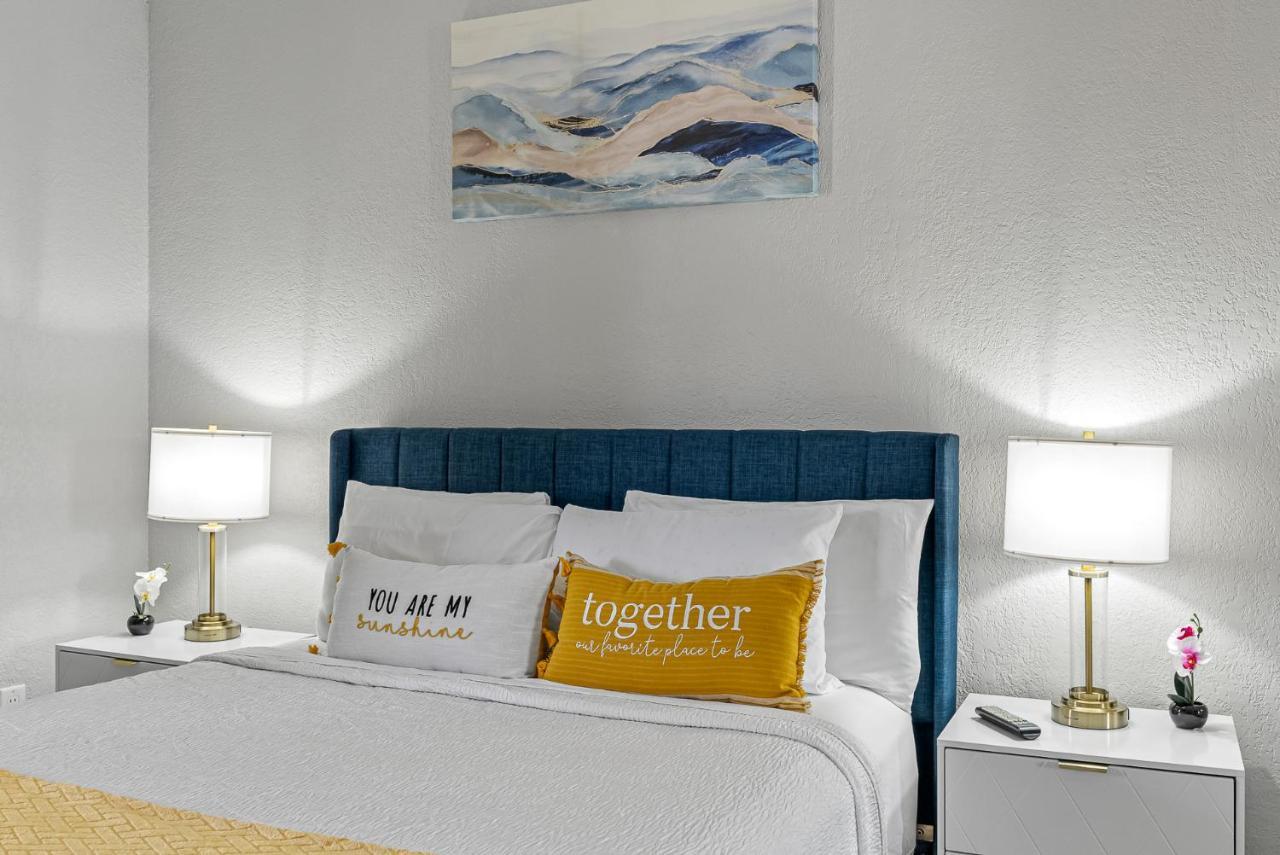 Villa Wake Up To The Ocean Breeze - Enjoy Amazing Views Tampa Esterno foto